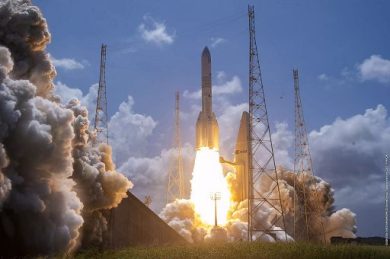 Arianespace, successo del lancio Arian 64 con 32 satelliti Amazon Leo