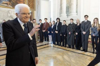 Il Festival di Sanremo “sale” al Colle, Mattarella: musica pop è cultura