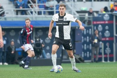 Calcio, Parma-Verona 2-1: decide Pellegrino