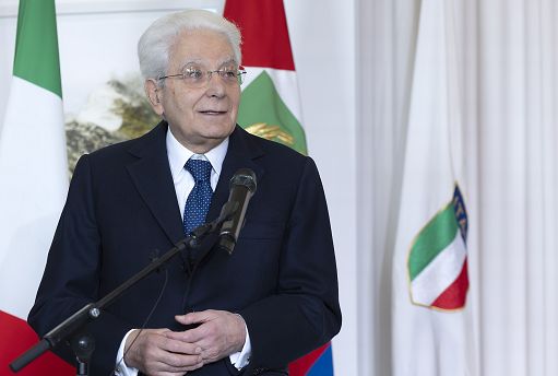 Mattarella visita La Stampa a Torino: giornali pilastri democrazia
