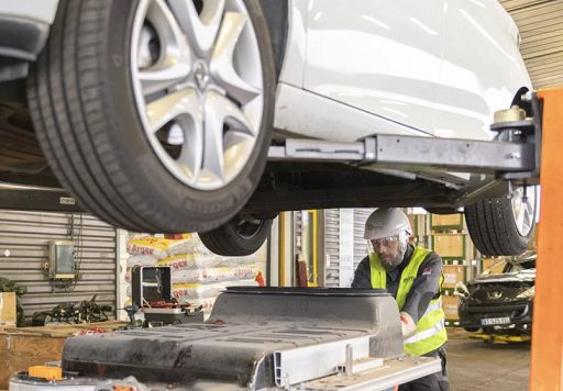 Renault nel 2025 +3% ricavi e 11 mld di perdita per poste una tantum