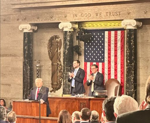 Stato Unione, Trump difende l’anno alla Casa bianca: “Età dell’oro”