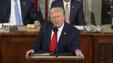 Trump avverte l’Iran: preferisco la pace, non escludo la guerra