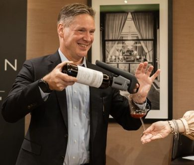 Vino, Coravin supera i due milioni di dispositivi venduti nel mondo