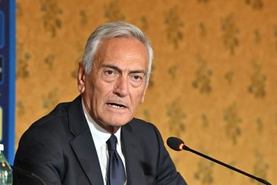 Calcio, Euro 2032, l’Italia accelera sui progetti