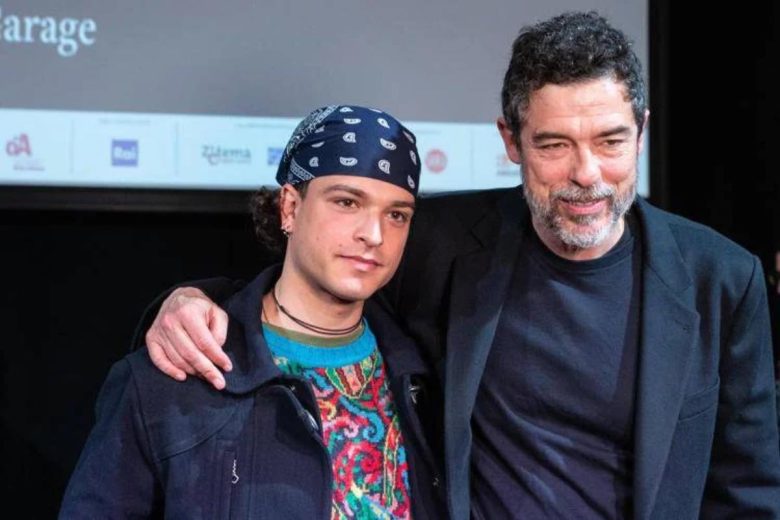 Sanremo 2026, Morandi sul palco col figlio. Lo sfogo di Alessandro Gassmann: “Mi rode il c**o”