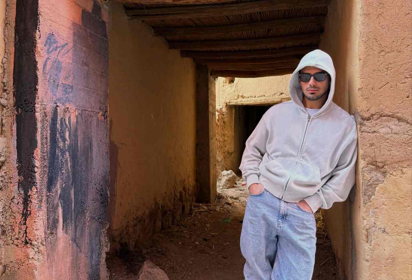 Autotreno contro vettura in autostrada, cantante neomelodico Angelo Famao vivo per miracolo Autotreno contro vettura in autostrada, cantante neomelodico Angelo Famao vivo per miracolo