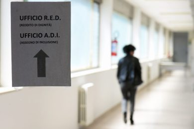Addio allo stop dell’assegno di inclusione dopo 18 mesi: ecco come l’Inps cambia le regole del rinnovo