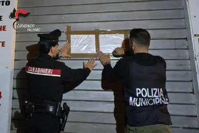 Attività senza autorizzazioni e locali non sicuri, chiusa palestra abusiva nel centro di Palermo. Tre denunce