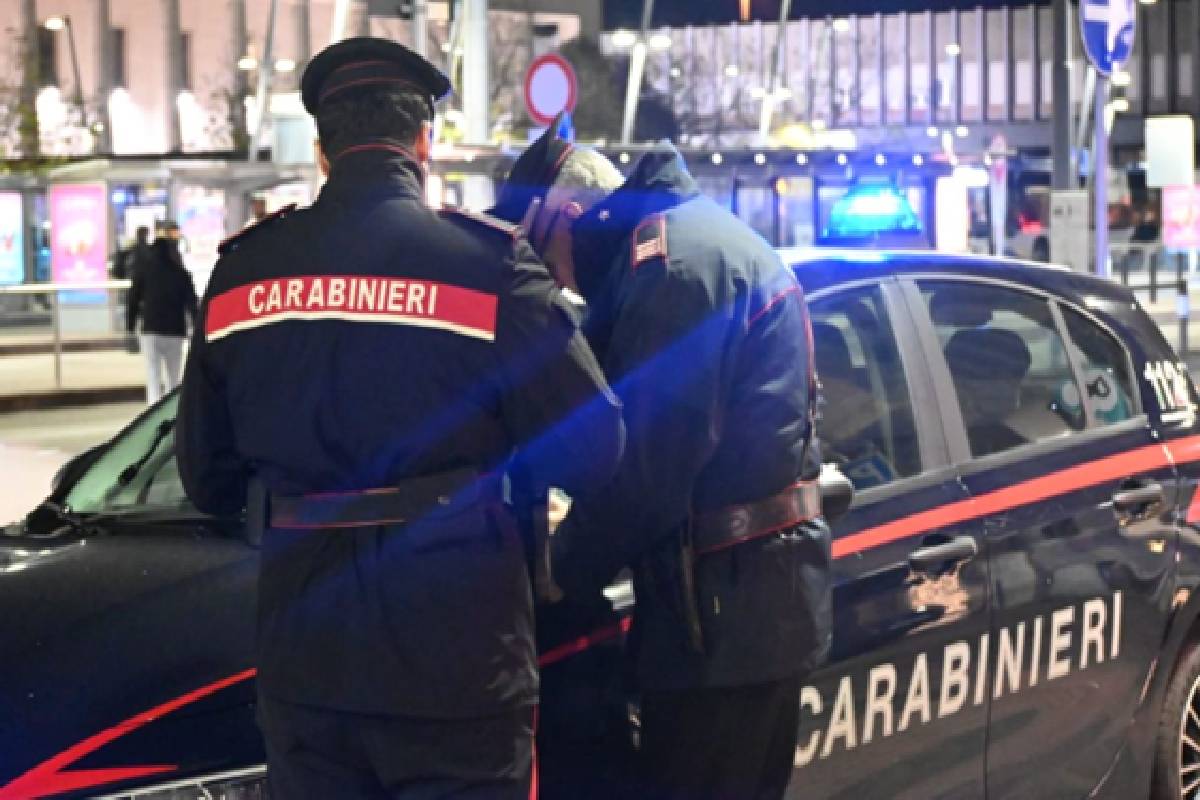 È al centro commerciale ma viola gli arresti domiciliari, denunciato 34enne a Belpasso