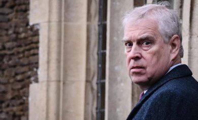 L’arresto dell’ex principe Andrea per lo scandalo Epstein, la reazione di Re Carlo: “La giustizia deve fare il suo corso”