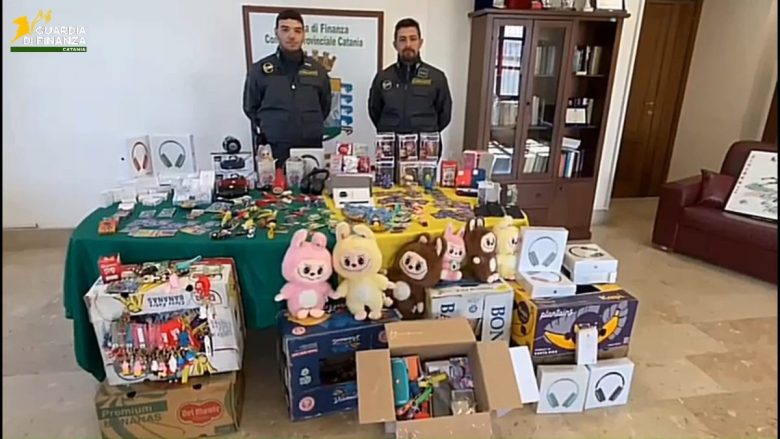 Blitz della Guardia di Finanza alla Fiera di Catania: sequestrati 2 mila prodotti