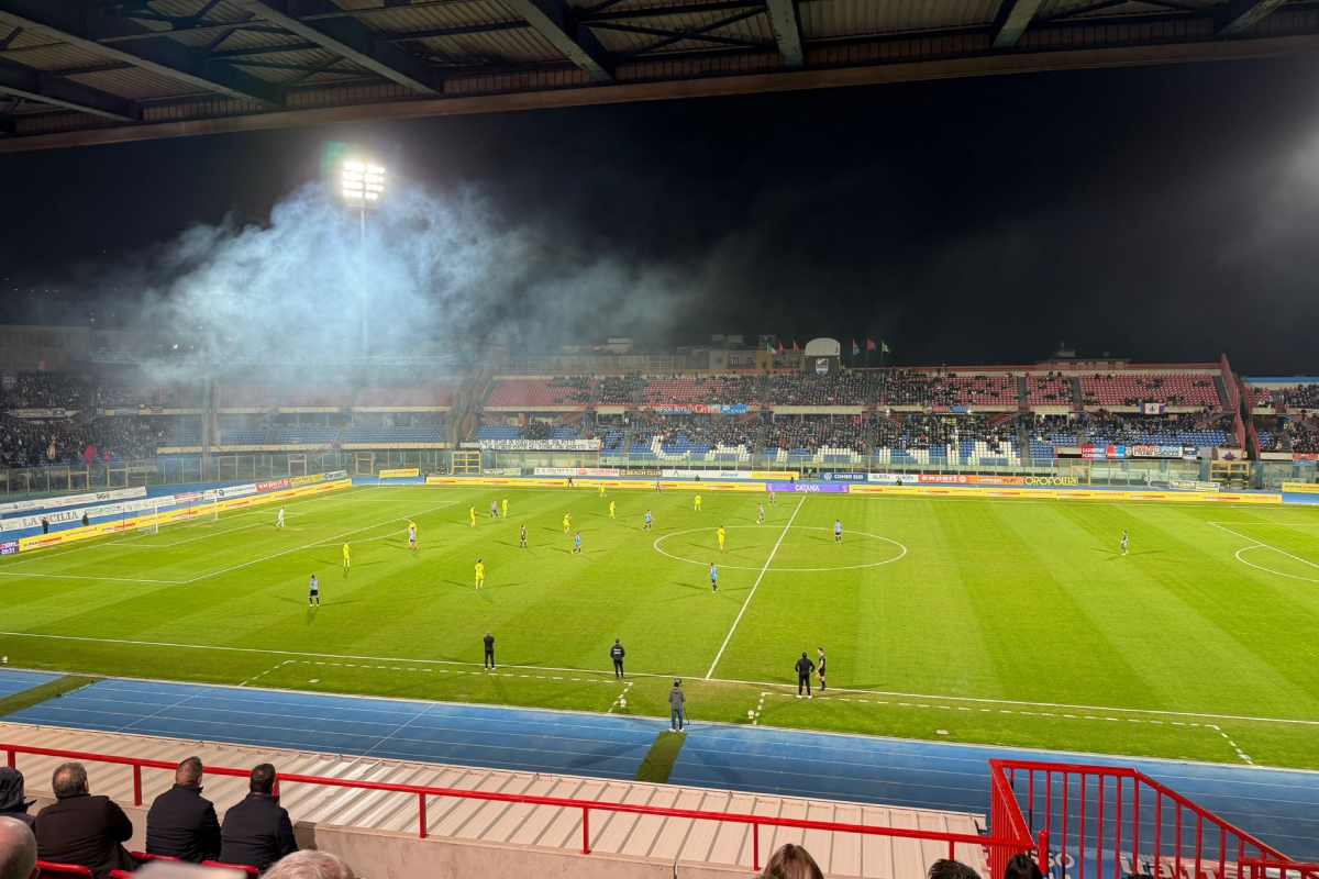 Il Catania torna a vincere, poker al Trapani nel derby: 4-0 il finale. Le pagelle