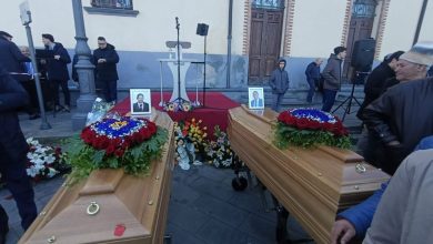VIDEO | Celebrati i funerali dei fratelli Pino, due dei tre cacciatori morti sui Nebrodi