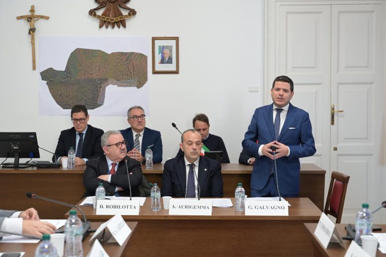 La conferenza di Niscemi e l’appello di Galvagno: “Serve immediato supporto” – VIDEO