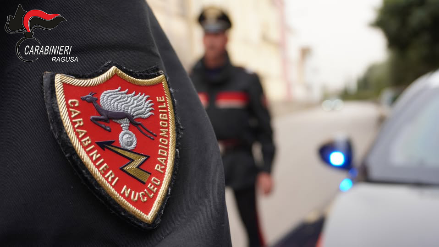 L’inseguimento folle, poi lo schianto: denunciati due 15enni a Ragusa