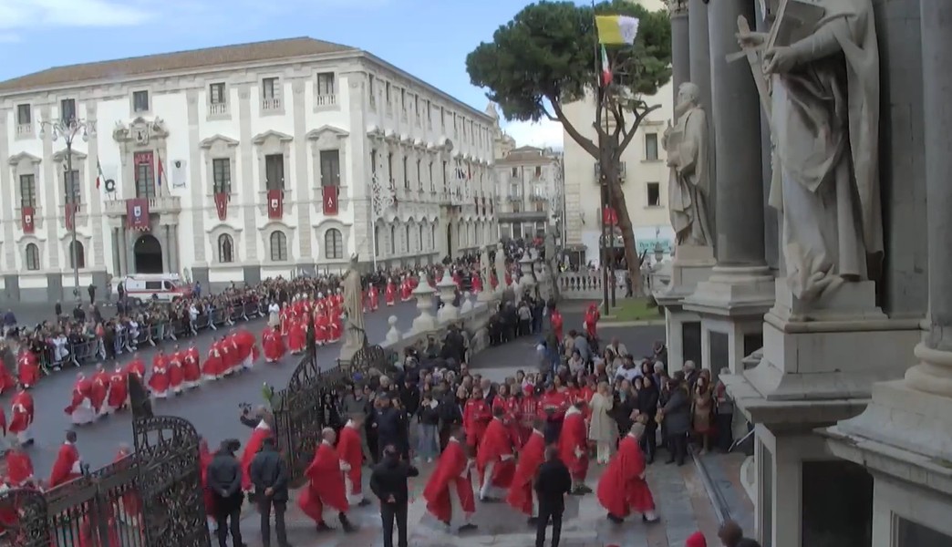 L'inizio del Solenne Pontificale 2026 - Arcidiocesi di Catania