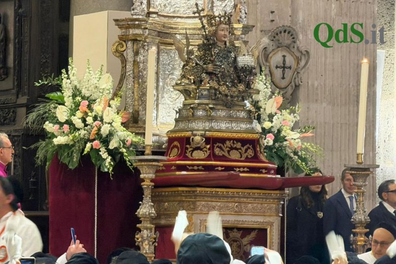 VIDEO | L’uscita di Sant’Agata, dopo la Messa dell’Aurora la Patrona torna tra la gente