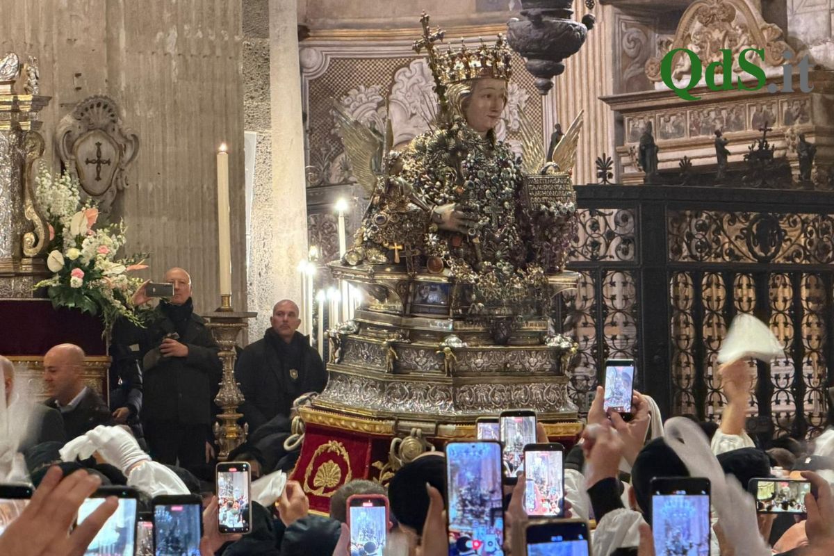 Sant’Agata 2026, il giro esterno in DIRETTA: dove è arrivato il fercolo e le immagini più belle