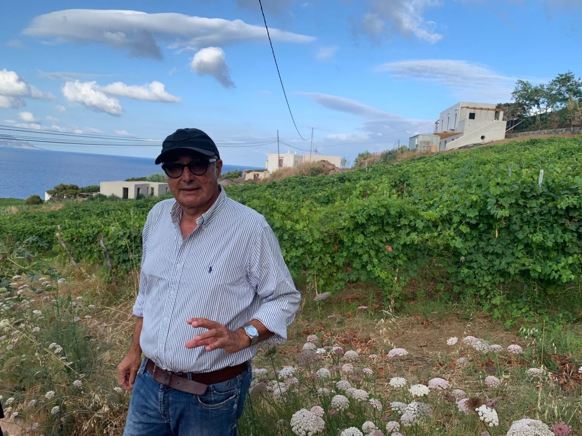 Nino Caravaglio, dall’anima di Salina al nuovo orizzonte del Carricante Nino Caravaglio, dall’anima di Salina al nuovo orizzonte del Carricante