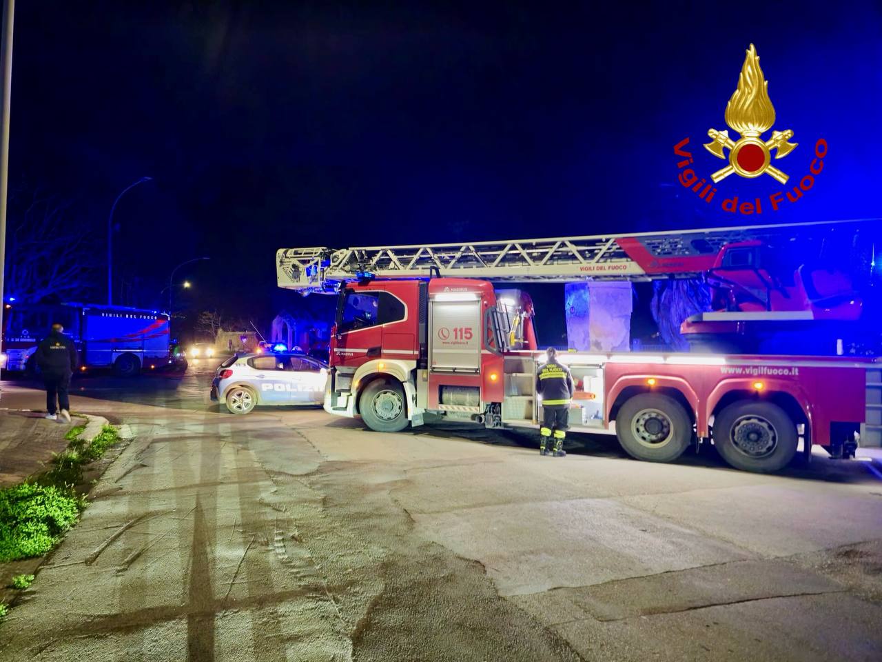 Giallo nel Palermitano, un giovane trovato gravemente ferito in un dirupo: indagini in corso