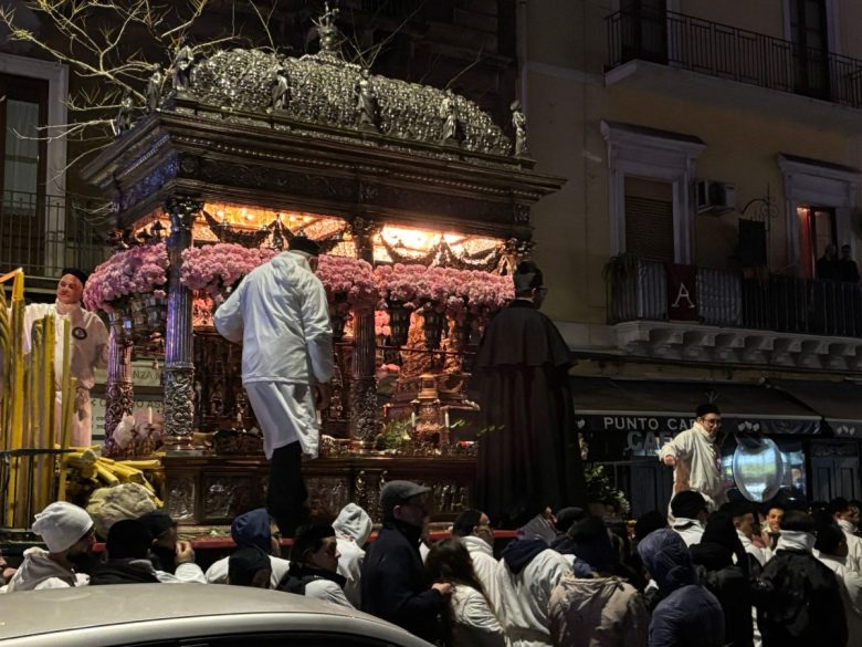 VIDEO | “Semu tutti devoti tutti”, le emozioni del giro esterno di Sant’Agata