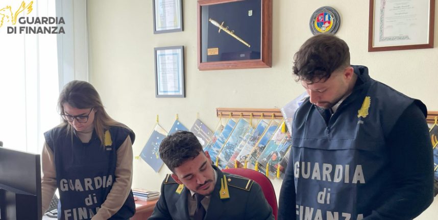 Maxi frode nel mondo del calcio: sequestrate migliaia di euro anche in Sicilia Maxi frode nel mondo del calcio: sequestrate migliaia di euro anche in Sicilia