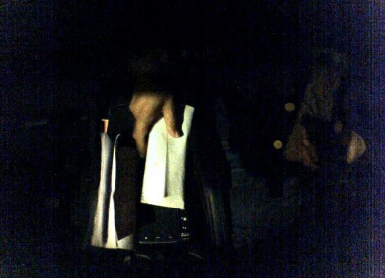 Mancuso, per la procura una mazzetta anche per favorire un infermiere. Il deputato: “Regalo di mia suocera”