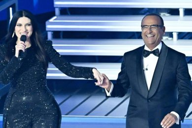 Gli ascolti di Sanremo 2026, lo share della seconda serata arriva al 59,5%