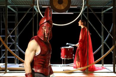 “Nessuno – Le avventure di Ulisse”, applausi per il debutto del monologo con protagonista Stefano Accorsi