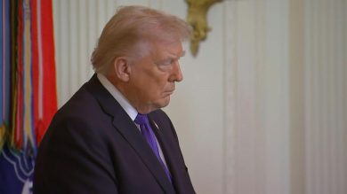 Iran, dollaro vola e l’euro cala sotto 1,16, ai minimi da 3 mesi