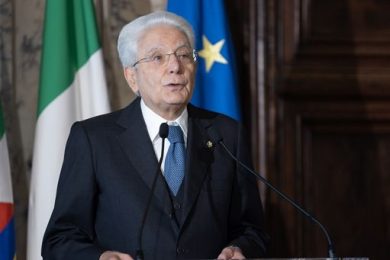 Violenza donne, Mattarella: leggi non bastano serve educazione