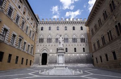 Mps-Mediobanca, titoli ancora giù: domani su tavolo dei cda il concambio