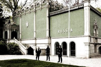 Russia alla Biennale, lettera di 22 Paesi: “È inaccettabile”