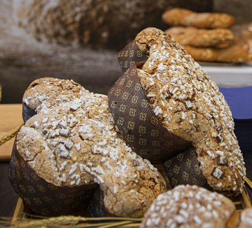 Colomba pasquale: gli italiani la vogliono classica e artigianale