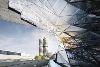 Bmw: utile in calo del 3% nel 2025, fatturato a 133,45 mld (-6,3%)