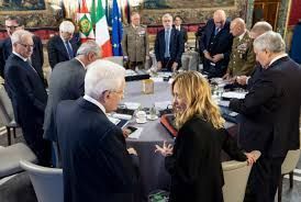 Iran, Mattarella riunisce Consiglio supremo difesa: Italia non partecipa a guerra. Grave rischio terrorismo