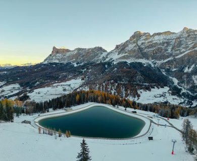 Corvara, modello di montagna sostenibile tra acqua, energia e neve