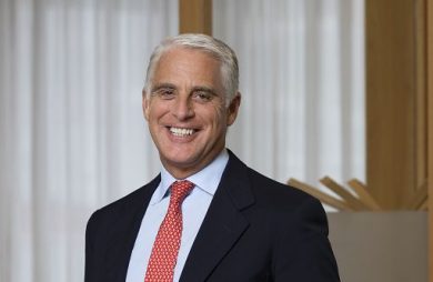 UniCredit lancia offerta pubblica di scambio per superare 30% Commerzbank