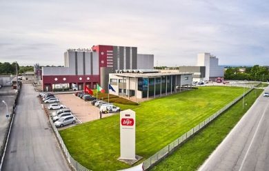Container di dolci della Lago Group fermi per crisi Stretto Hormuz