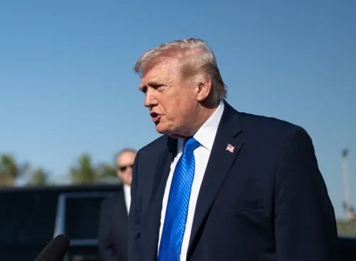 Iran, Trump: stiamo vincendo, iraniani trattano ma hanno paura di dirlo