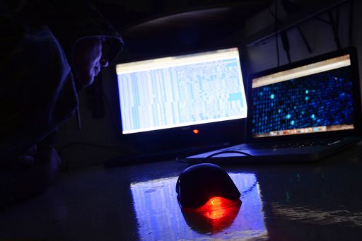 Pirateria, I-Com: truffe digitali costano in media 1.200 euro a vittima