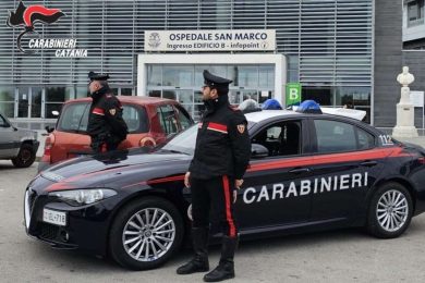 Non vuole rimanere in sala d’attesa e aggredisce l’infermiere: violenza all’ospedale San Marco di Catania
