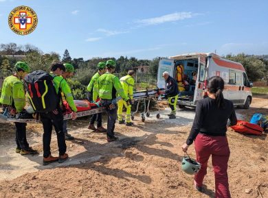 Precipita da 15 metri durante arrampicata, paura per un alpinista a San Vito Lo Capo