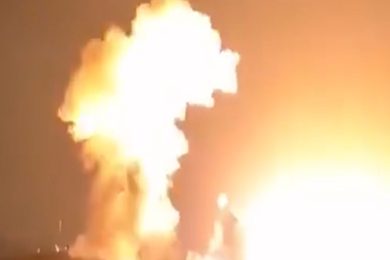 VIDEO | Guerra in Iran, le incredibili immagini dell’attacco contro un deposito di munizioni a Isfahan