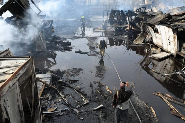 VIDEO – Afghanistan, “almeno 400 morti in raid su centro medico a Kabul”: la reazione del Pakistan