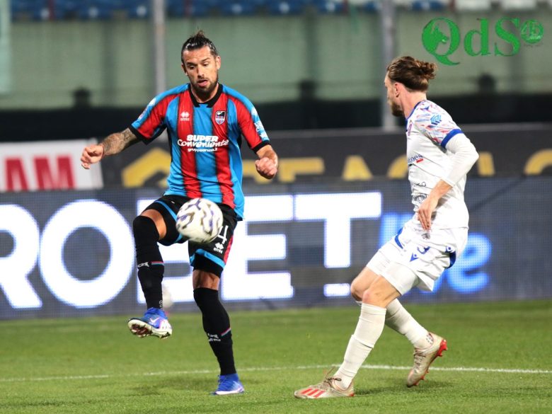 34° giornata di Serie C, big match tra Benevento e Cosenza: Catania a Latina per il secondo posto