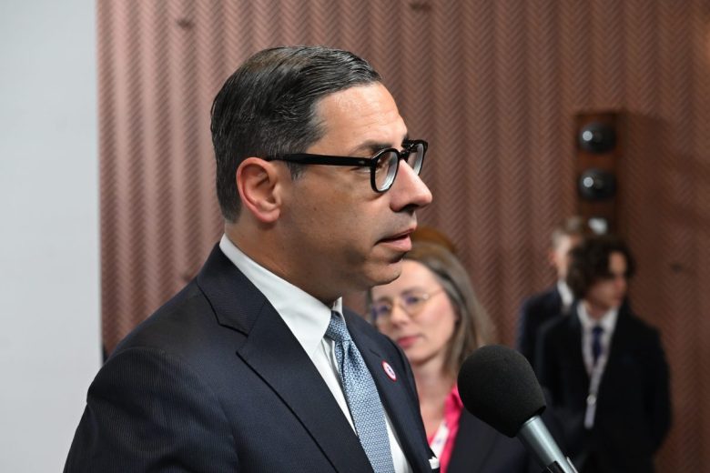 Cipro: proteste contro basi britanniche, ministro Esteri: “Guardare a fronte libanese”