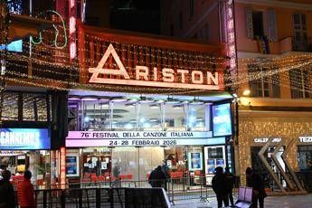 Sanremo, parola d’ordine esserci. Lo psicologo: “In agguato rischio Fomo”