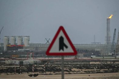 Guerra in Iran, le ultime news in diretta | Esplosioni in Bahrein, tensione per i raid contro le infrastrutture energetiche